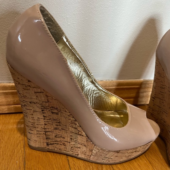 Steve Madden Nude Cork Wedges - Picture 3 of 3